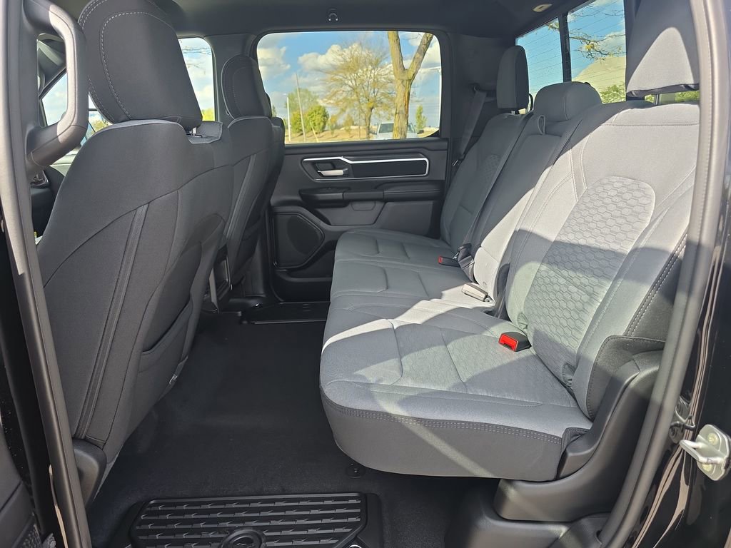 New 2026 RAM 1500 4x4 Crew Cab image 9