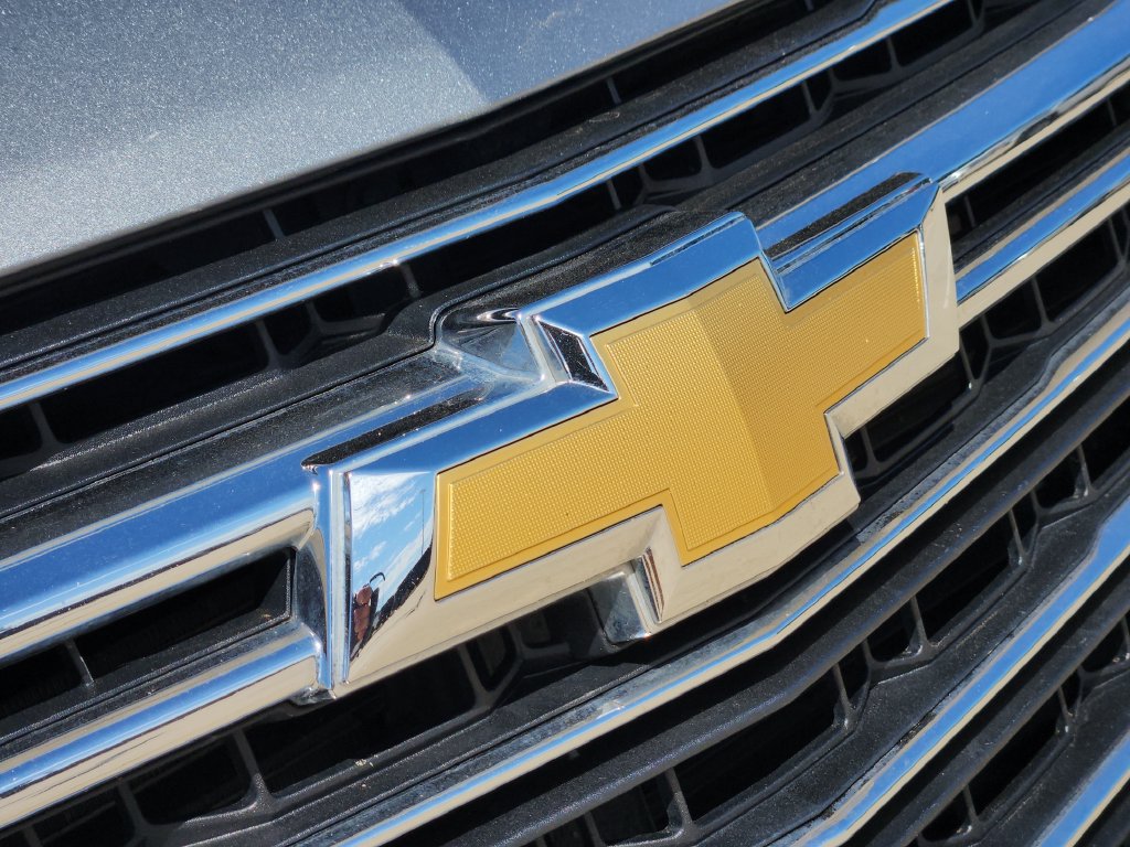 Used 2023 Chevrolet Traverse LT FWD image 11