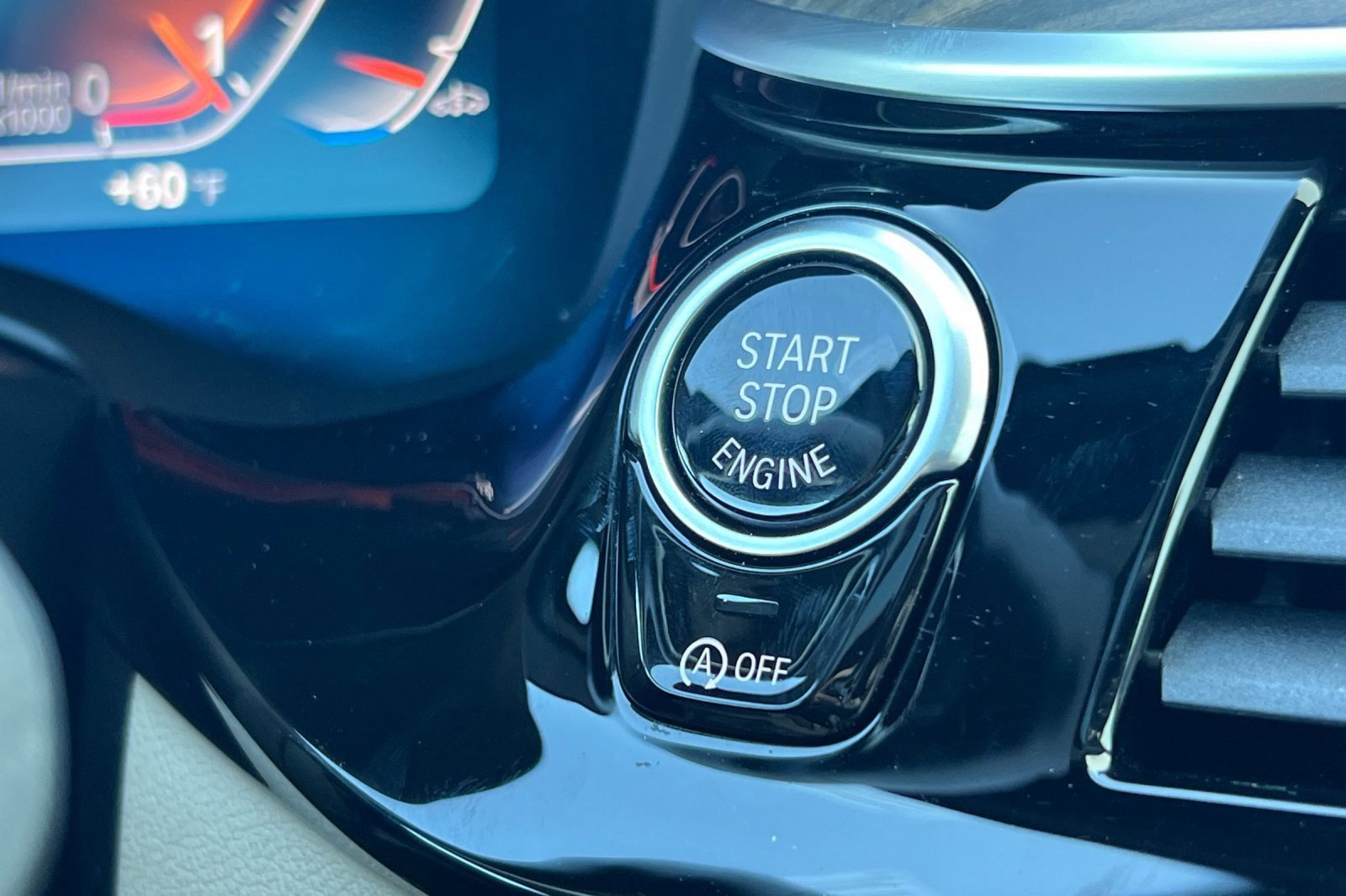 Certified 2023 BMW 530i xDrive w/ Executive Package image 33