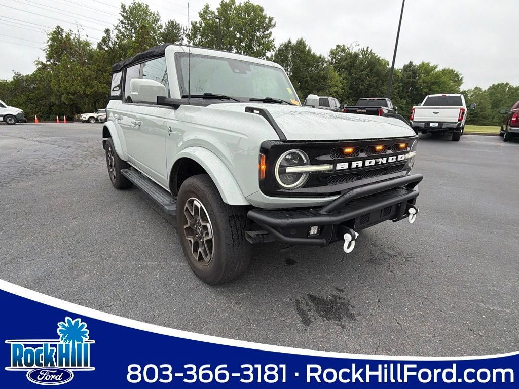 Used 2022 Ford Bronco Outer Banks AWD/4WD image 1