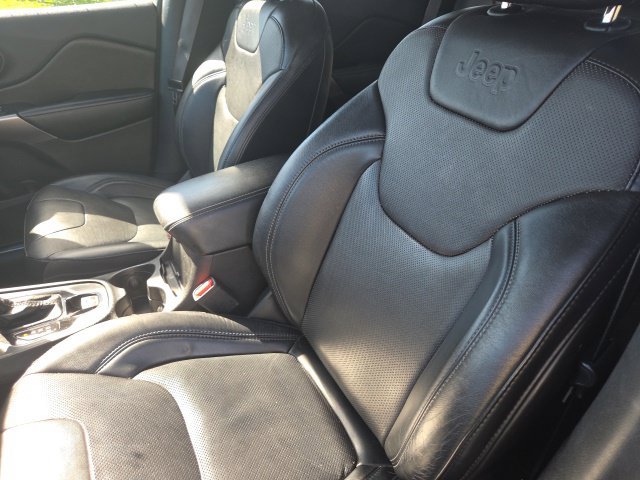Used 2020 Jeep Cherokee Limited AWD/4WD image 2