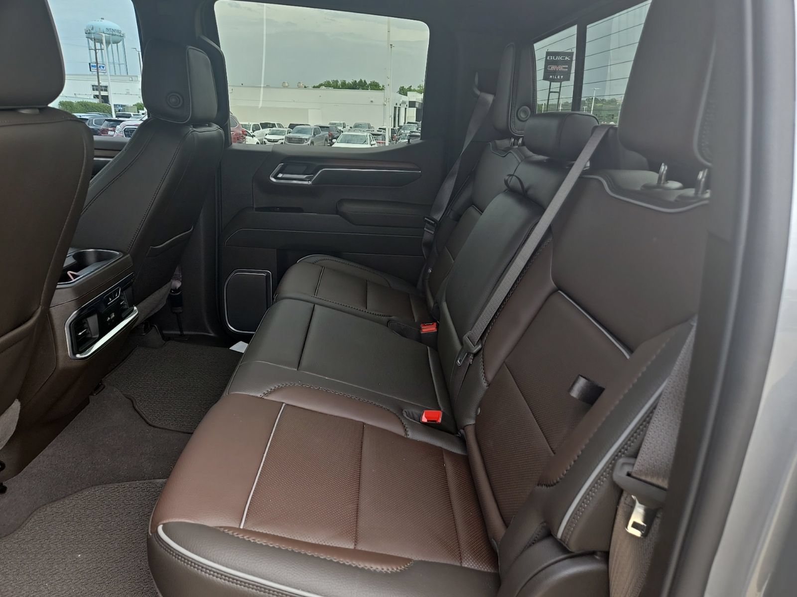 Used 2026 GMC Sierra 1500 Denali w/ Technology Package AWD/4WD image 23