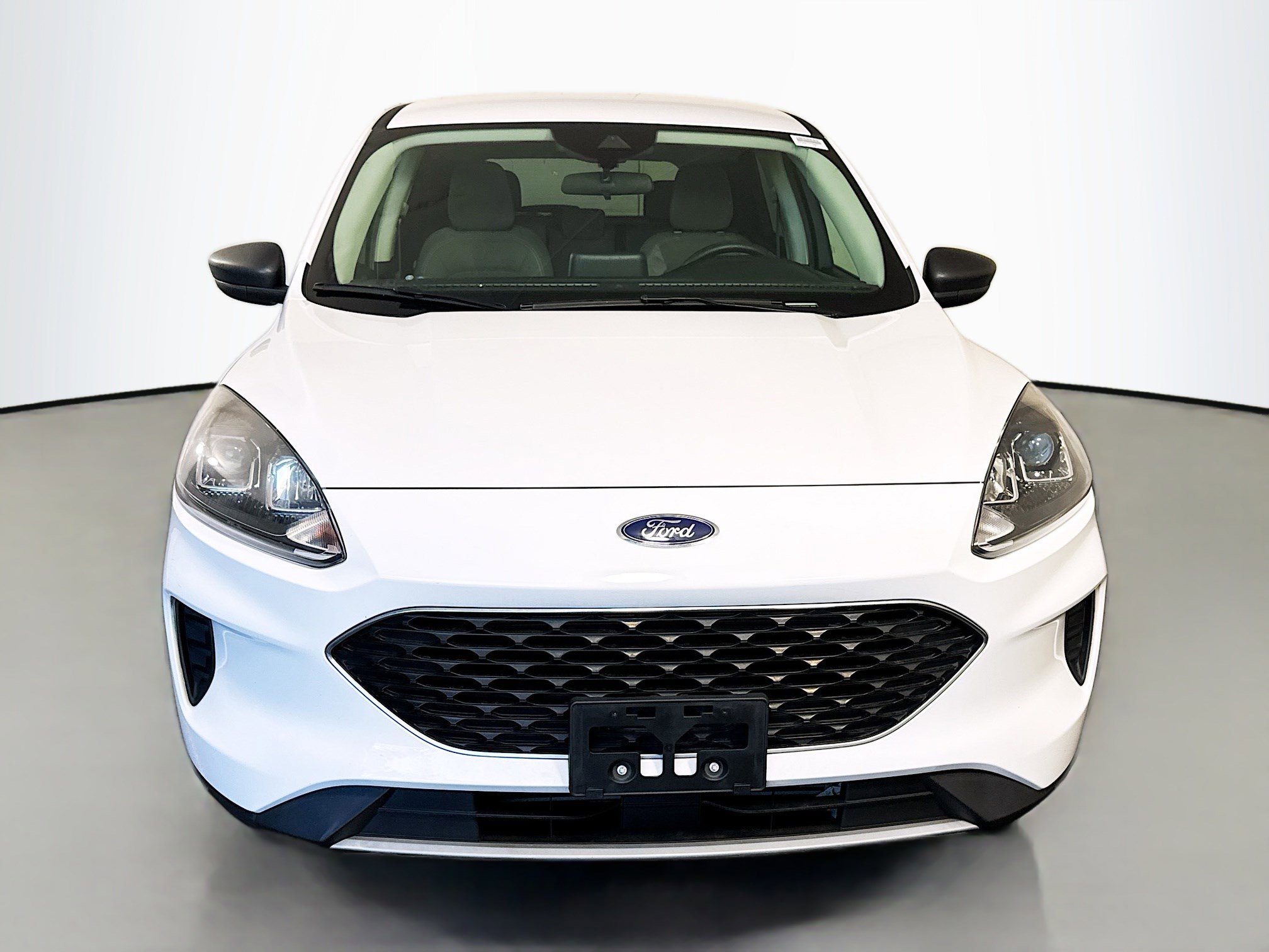 Used 2022 Ford Escape SE image 2