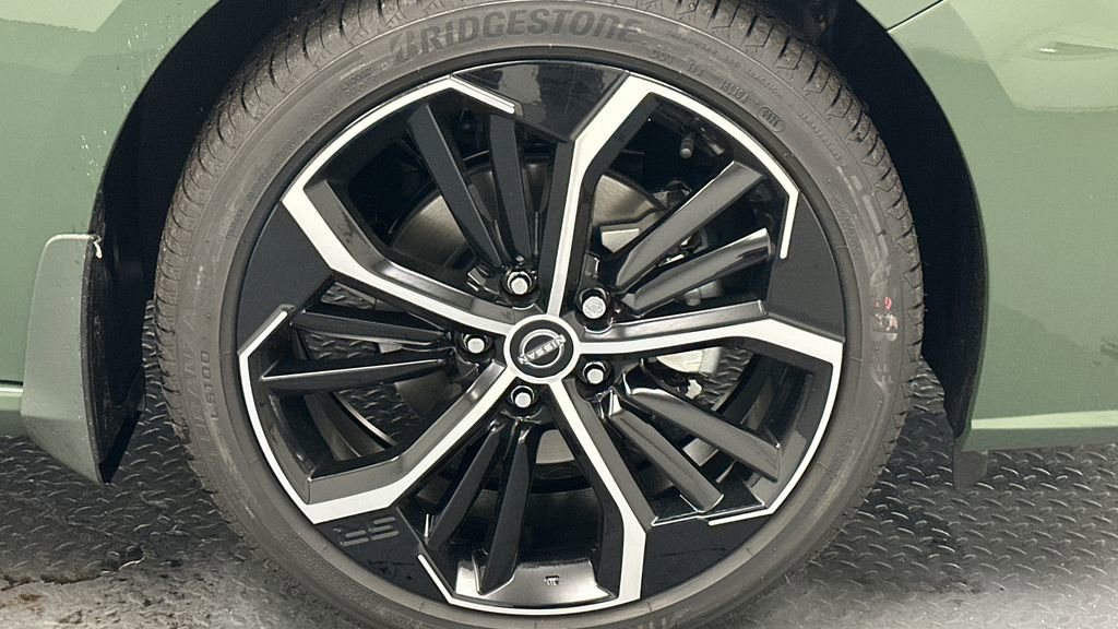 New 2026 Nissan Altima 2.5 SR w/ SR Premium Package AWD/4WD image 18