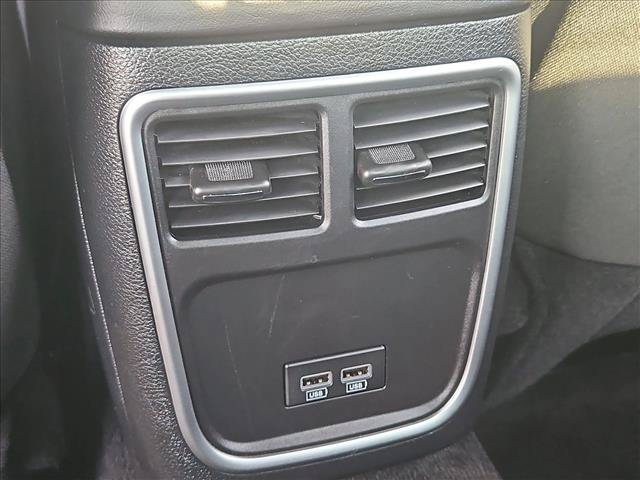 Used 2020 Dodge Charger SXT RWD image 22