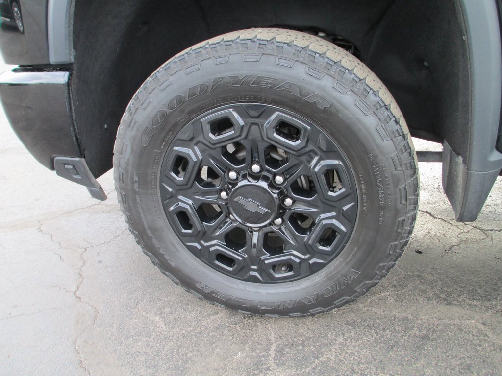 Certified 2024 Chevrolet Silverado 2500 High Country w/ High Country Premium Package image 13