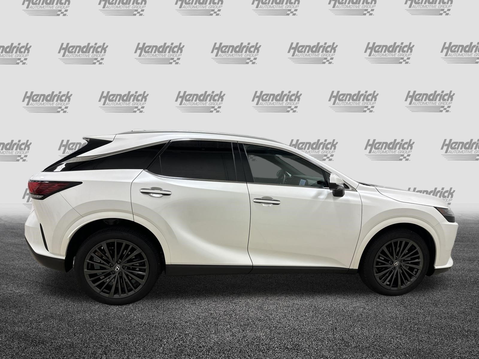 Certified 2024 Lexus RX 350 AWD w/ Premium Package w/ Convenience Package image 11