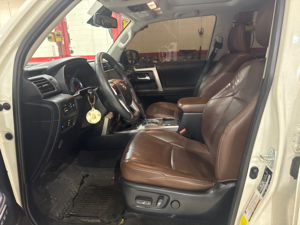 Used 2020 Toyota 4Runner Limited AWD/4WD image 13