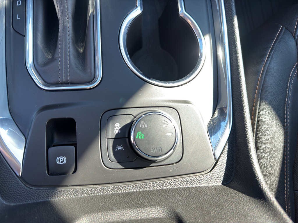 Used 2020 Chevrolet Traverse Premier image 28