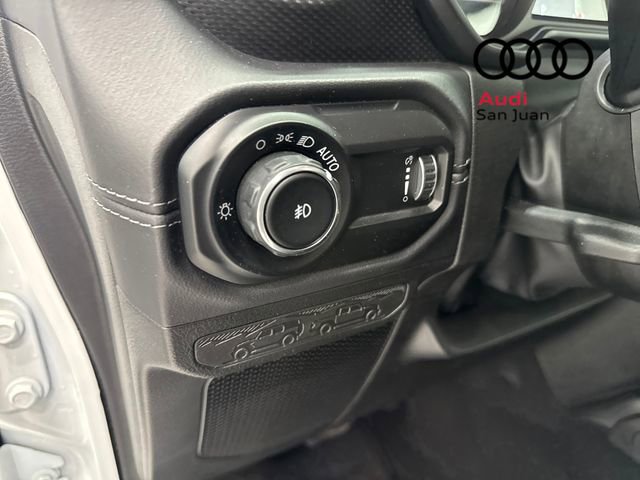 Used 2025 Jeep Wrangler Rubicon image 36