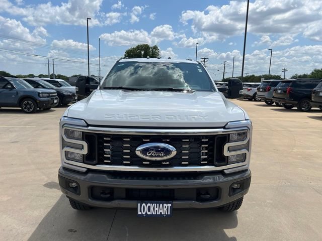 New 2026 Ford F350 4x4 Crew Cab DRW Super Duty video 2
