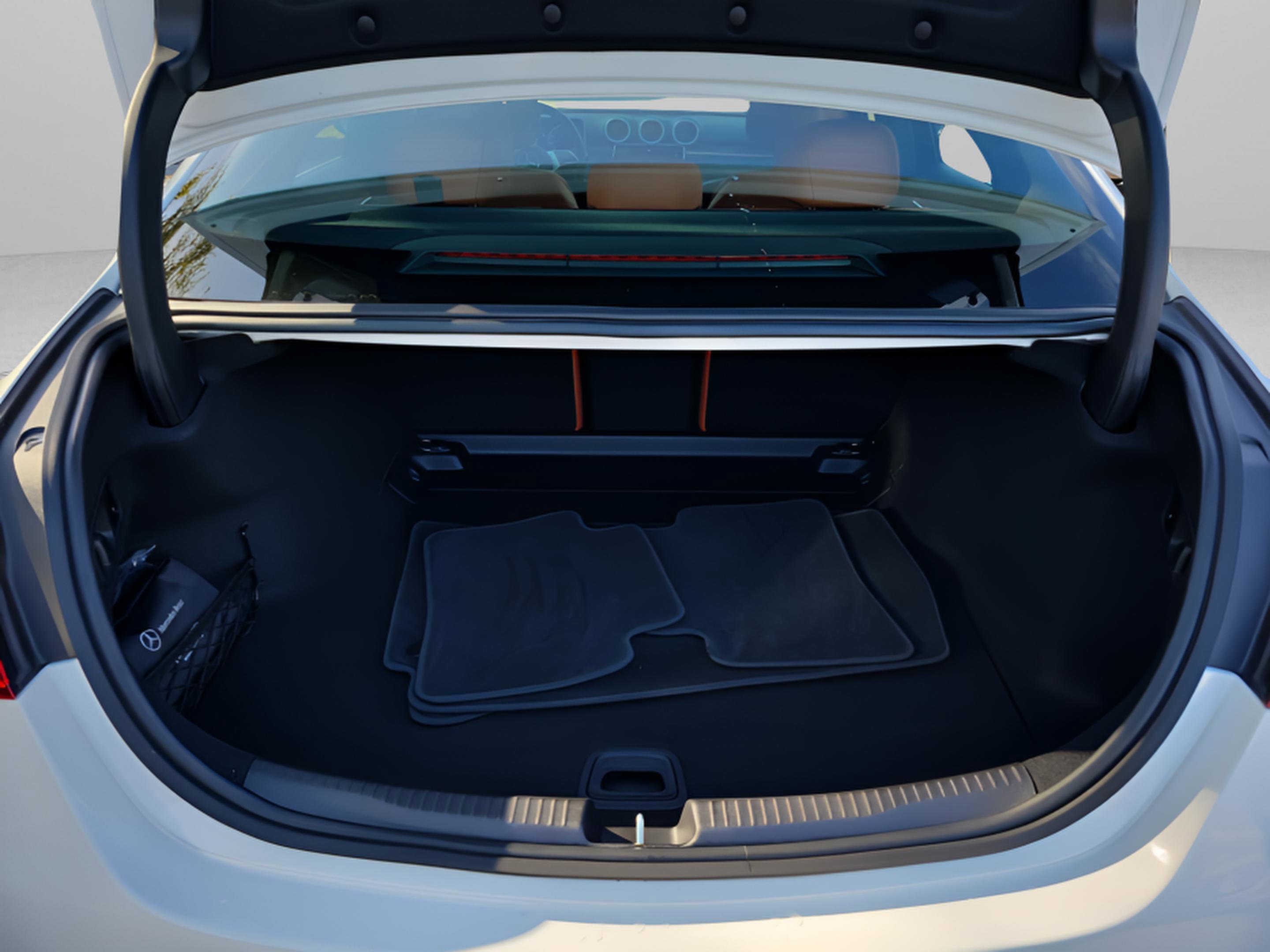 Certified 2025 Mercedes-Benz C 300 Sedan image 8