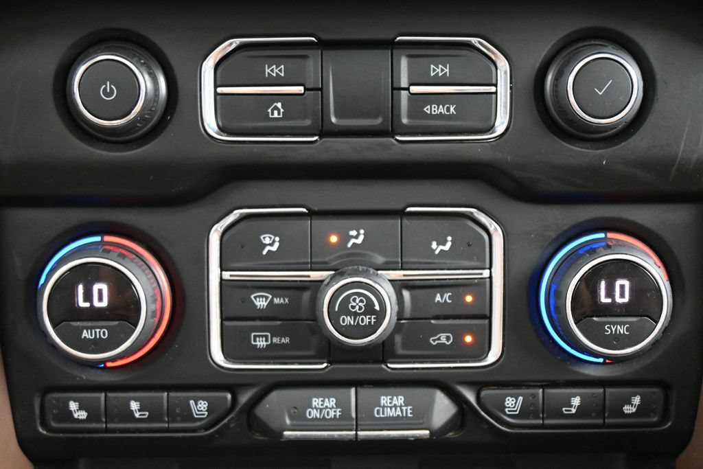 Used 2022 Chevrolet Tahoe High Country AWD/4WD image 21