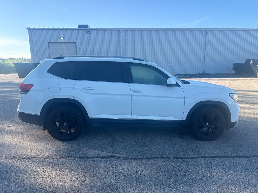 Used 2022 Volkswagen Atlas SEL AWD/4WD image 2