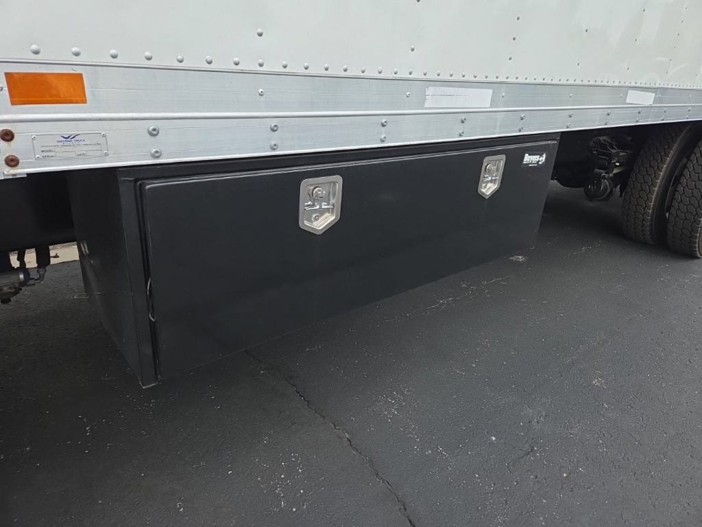 Used 2021 Ford F650 2WD Regular Cab Super Duty image 5