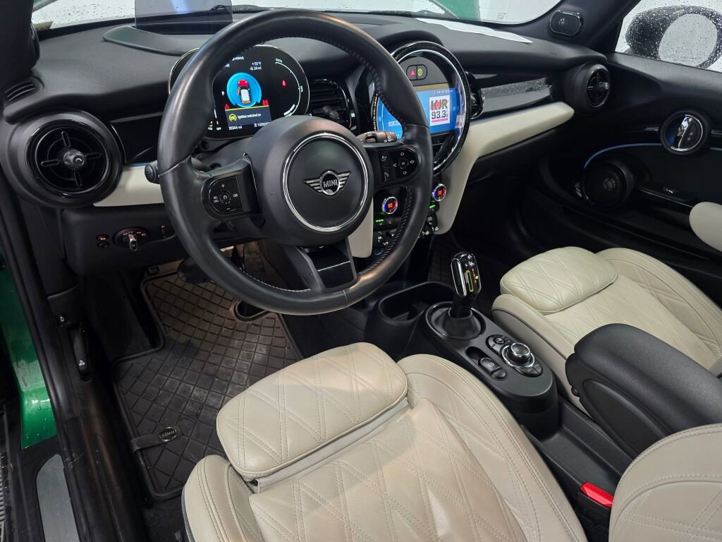 Used 2023 MINI Cooper SE image 16