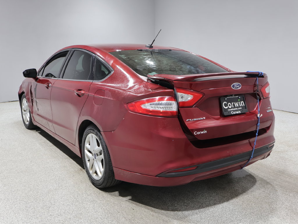 Used 2015 Ford Fusion SE FWD image 14