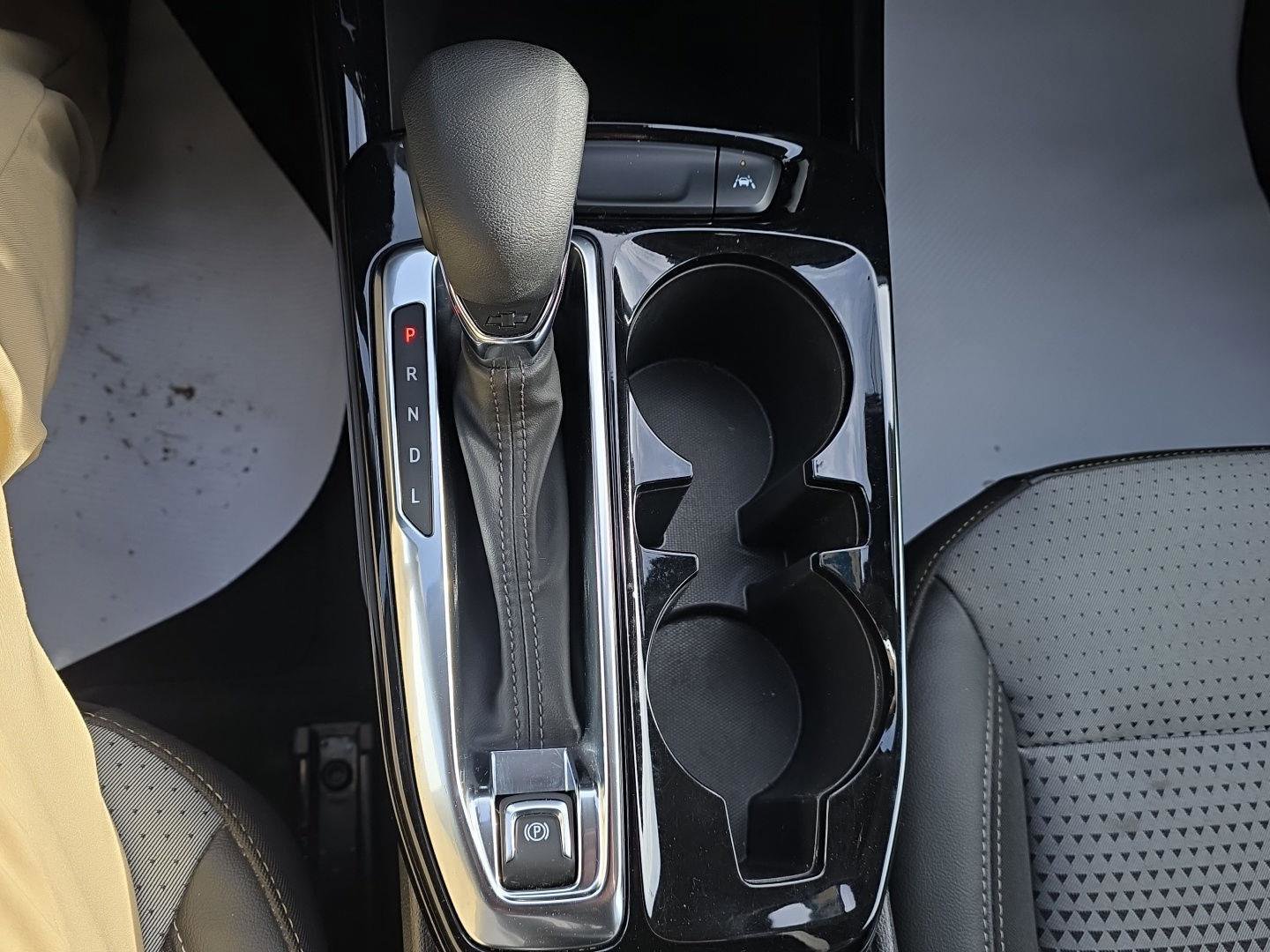 Used 2024 Chevrolet Trax LT w/ Driver Confidence Package image 16