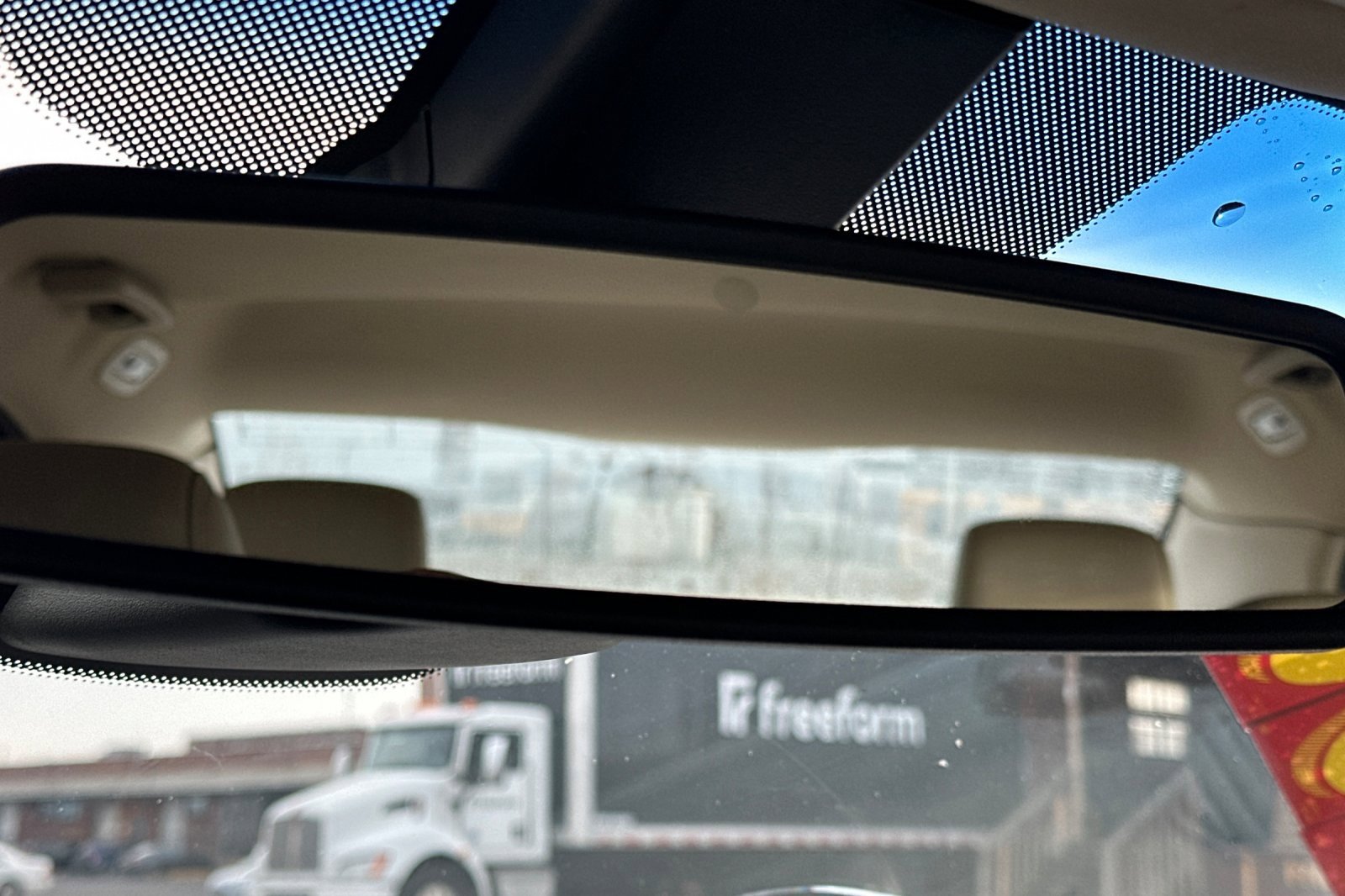 Used 2014 Lincoln MKS w/ Equipment Group 101A image 24