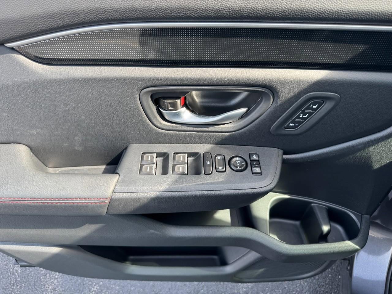 Certified 2025 Honda Pilot Black Edition image 20