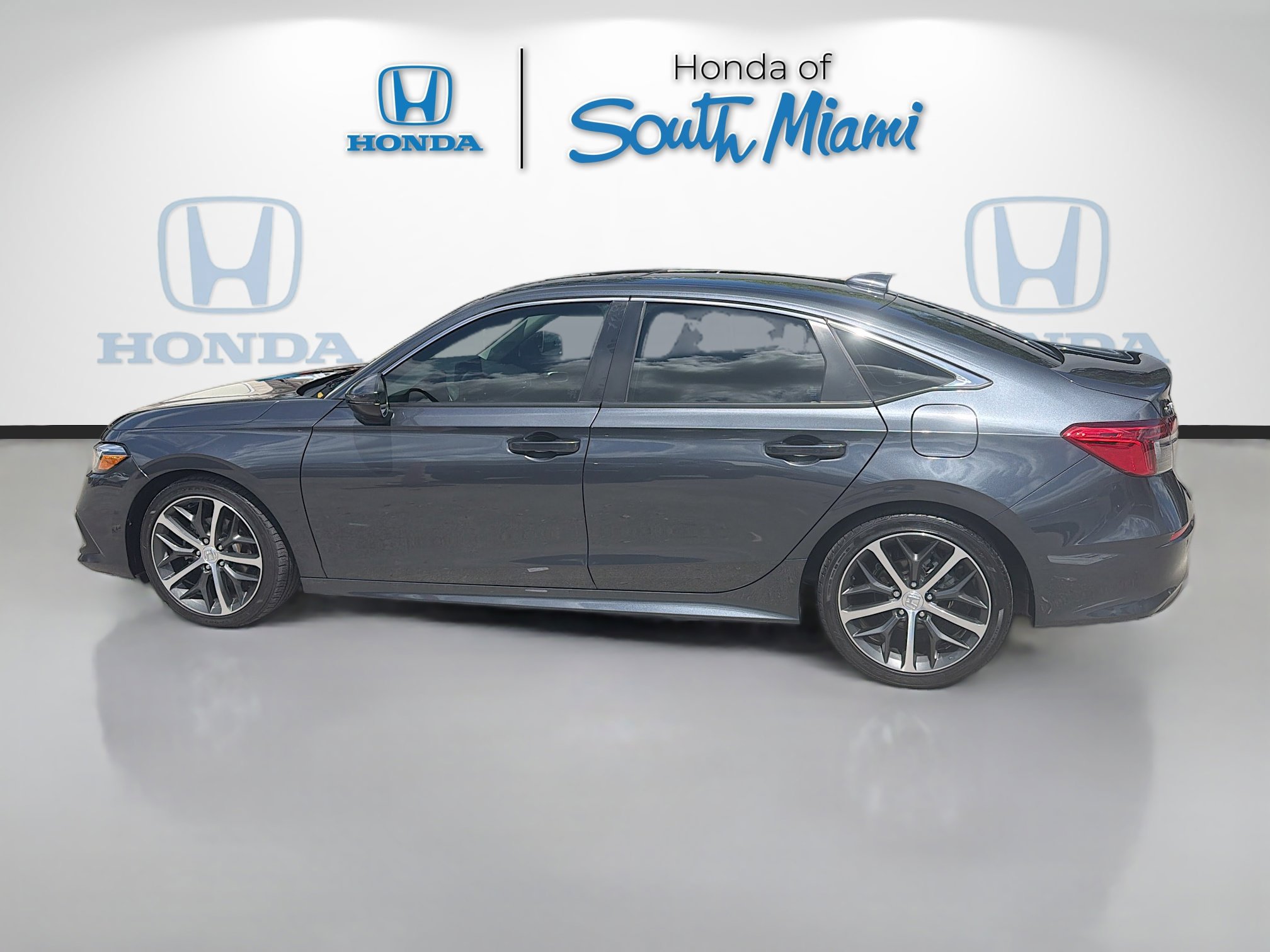 Certified 2024 Honda Civic Touring image 4