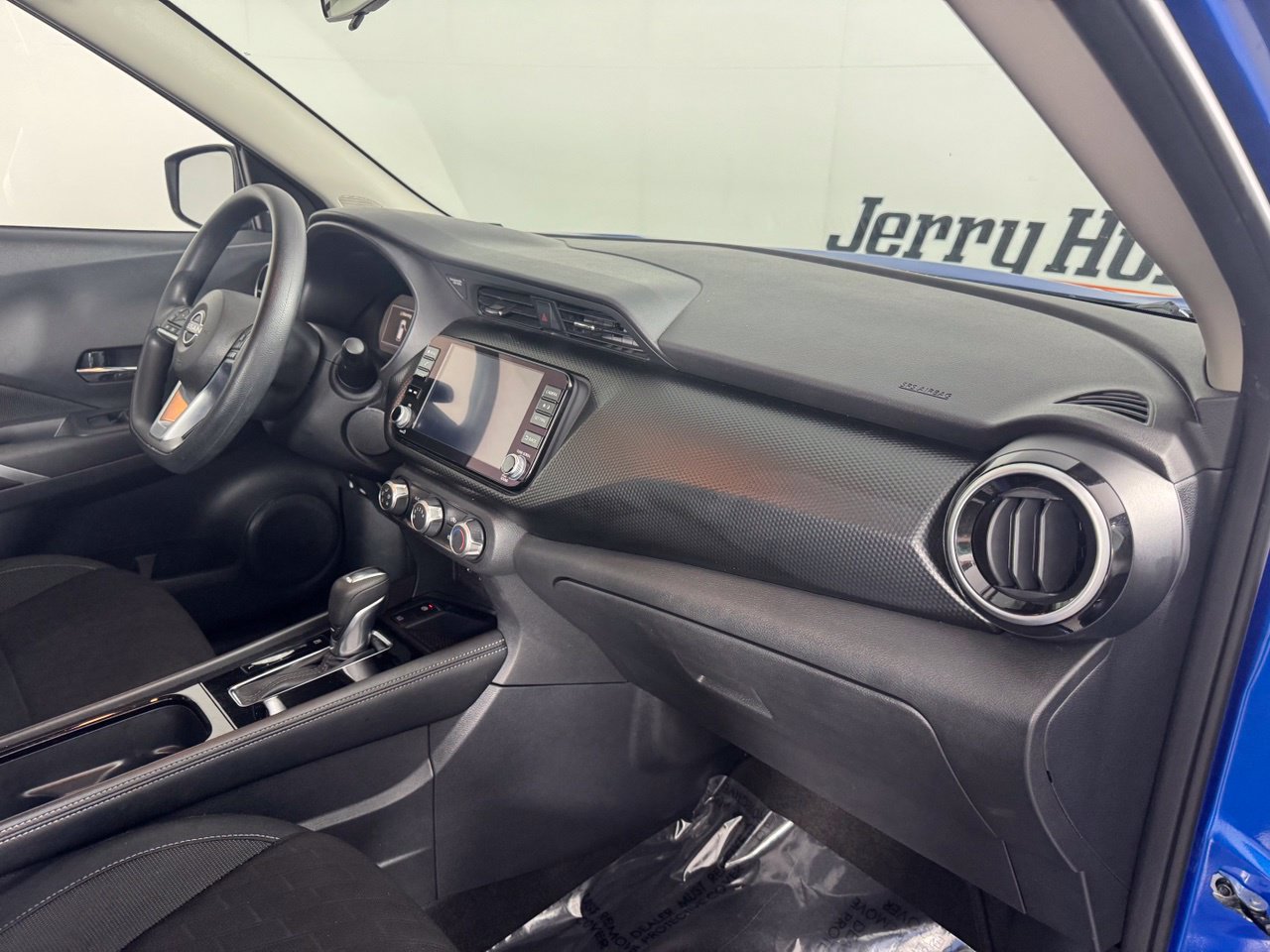 Used 2024 Nissan Kicks SV FWD image 35