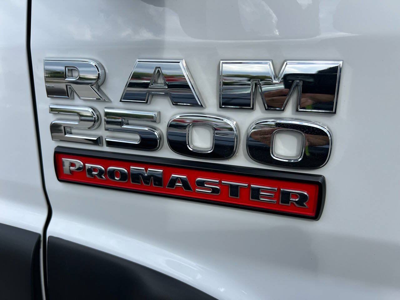 Used 2022 RAM ProMaster 2500 w/ Convenience Group FWD image 19