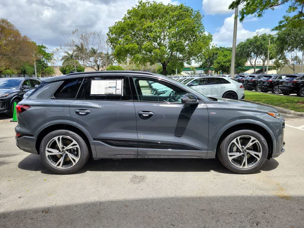 New 2027 Audi Q6 e-tron Prestige AWD/4WD image 9