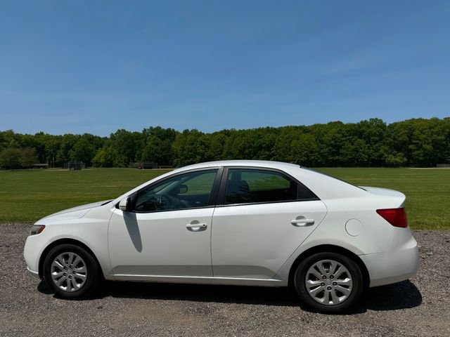 Used 2011 Kia Forte EX image 2