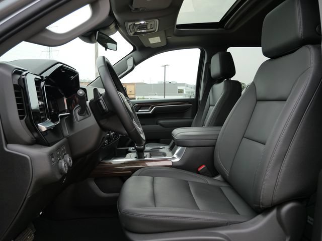 Used 2026 Chevrolet Silverado 1500 RST w/ Redline Edition AWD/4WD image 11