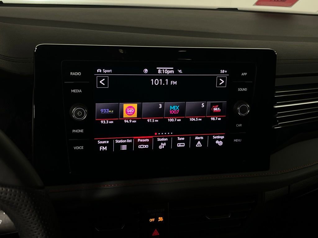 Used 2025 Volkswagen Jetta GLI Autobahn image 17