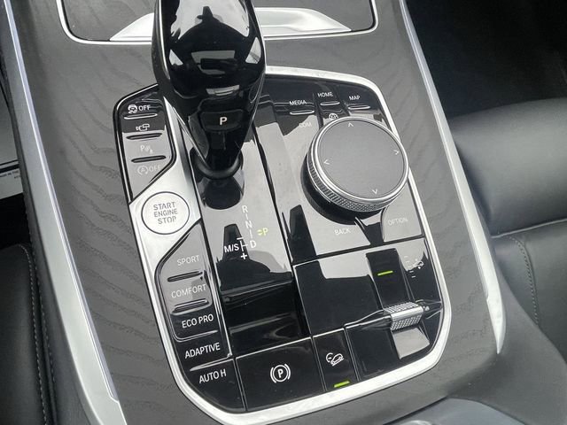Used 2022 BMW X7 M50i w/ Cold Weather Package AWD/4WD image 17