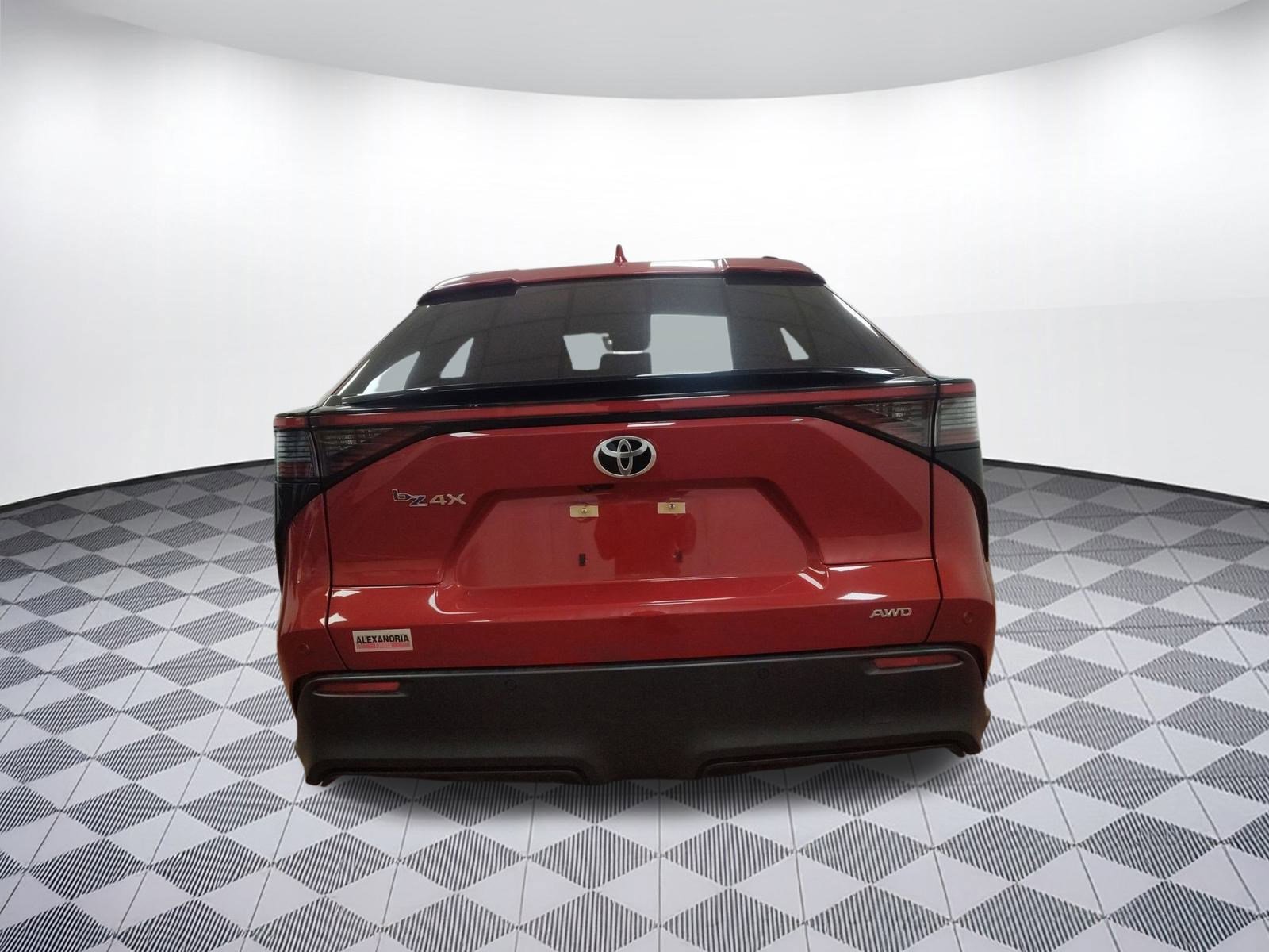 Used 2023 Toyota bZ4X XLE w/ Weather Package image 10