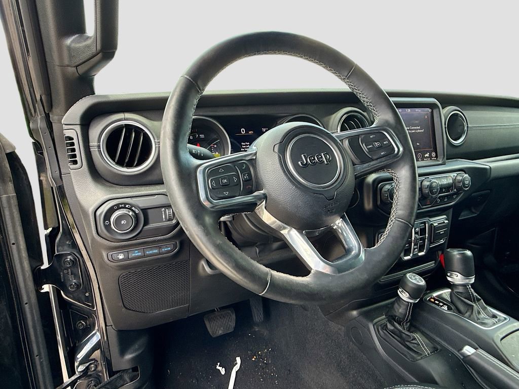 Used 2023 Jeep Wrangler Unlimited Sahara w/ Cold Weather Group AWD/4WD image 12