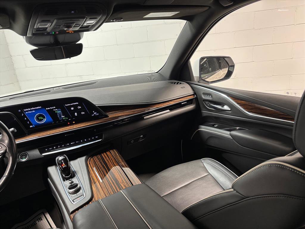 Used 2021 Cadillac Escalade Premium Luxury w/ Driver Assist Tech Package image 35