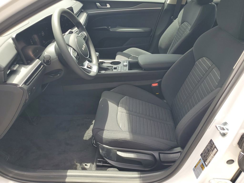 New 2026 Kia K5 LXS FWD image 5