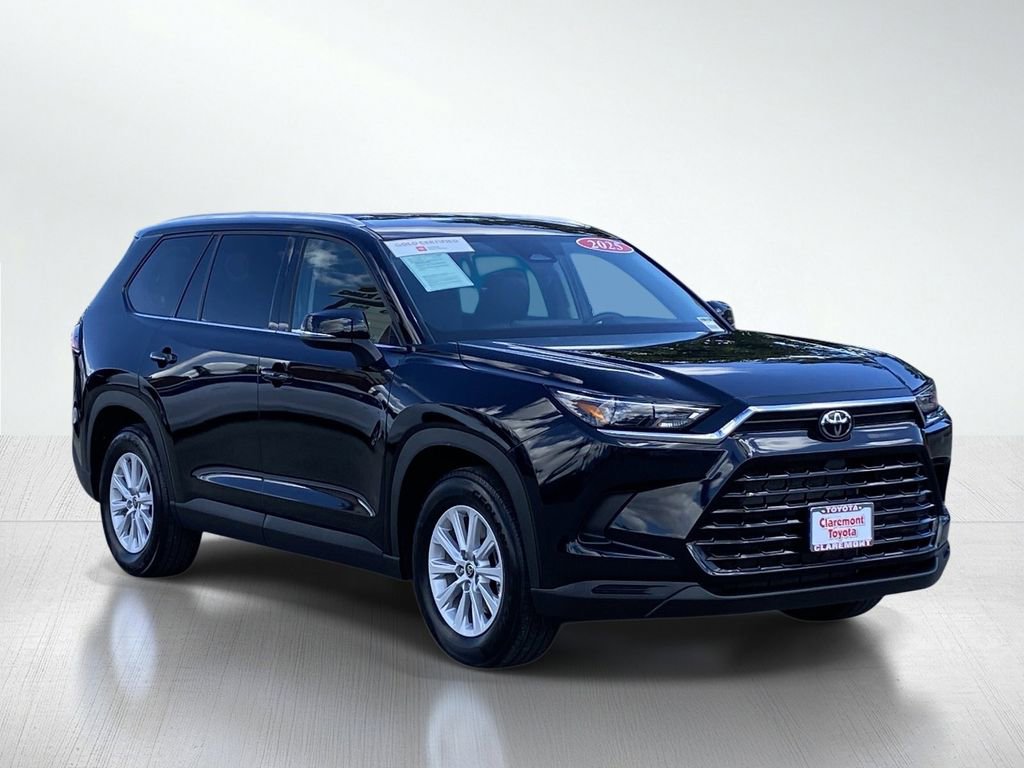 Certified 2025 Toyota Grand Highlander AWD image 12