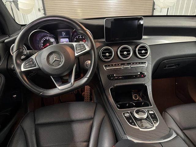 Used 2019 Mercedes-Benz GLC 300 image 18