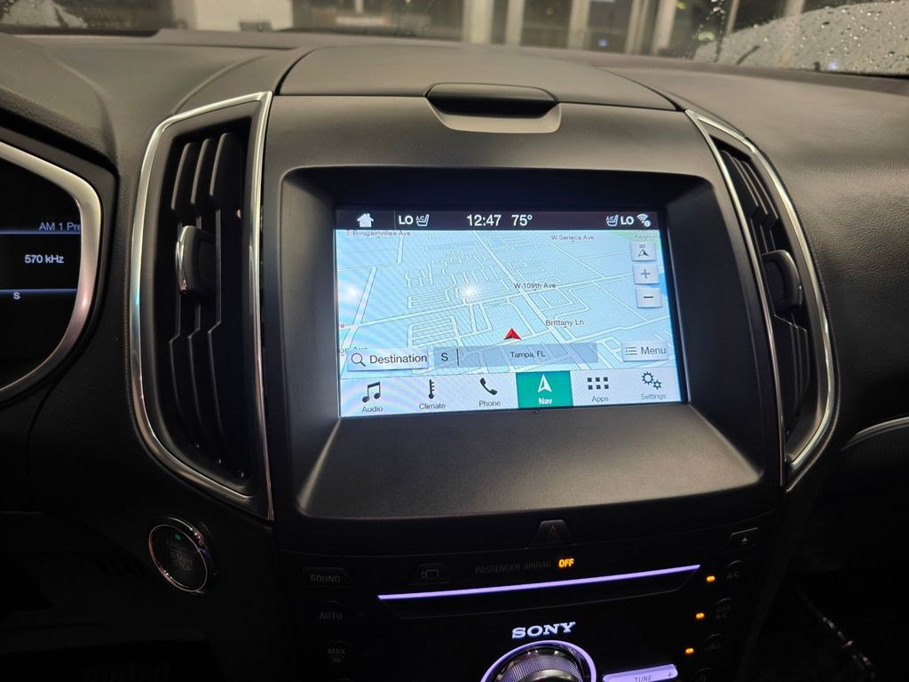 Used 2018 Ford Edge Titanium w/ Equipment Group 302A AWD/4WD image 23