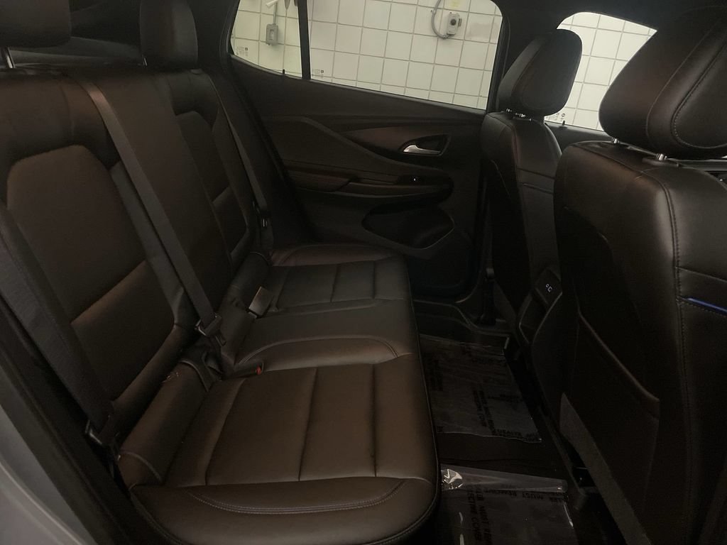 Used 2025 Buick Envista Sport Touring w/ Convenience I Package FWD image 19