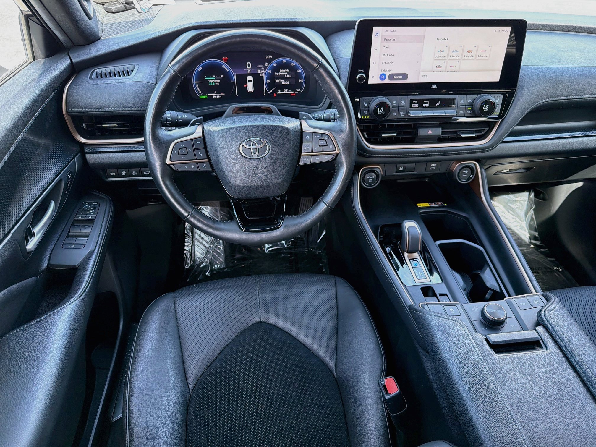 Used 2024 Toyota Grand Highlander AWD Hybrid image 17
