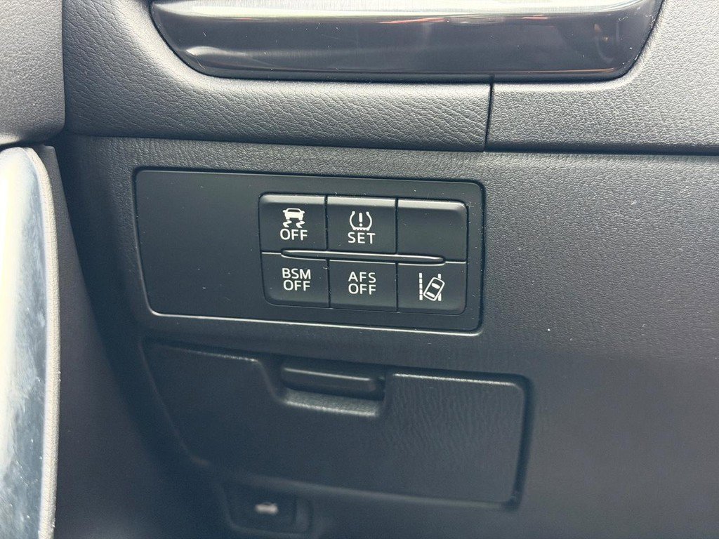 Used 2014 MAZDA MAZDA6 Grand Touring w/ GT Technology Package FWD image 16