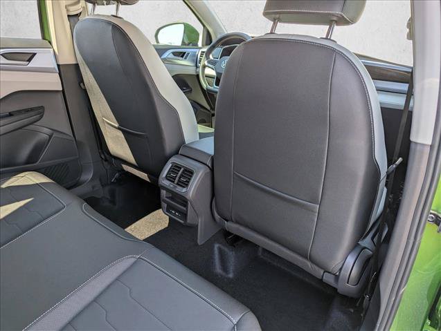 New 2026 Volkswagen Taos SE AWD/4WD image 28