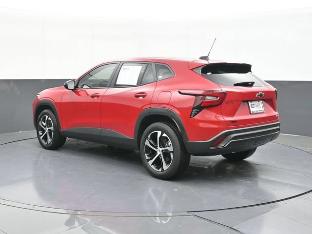 Used 2026 Chevrolet Trax RS FWD image 9