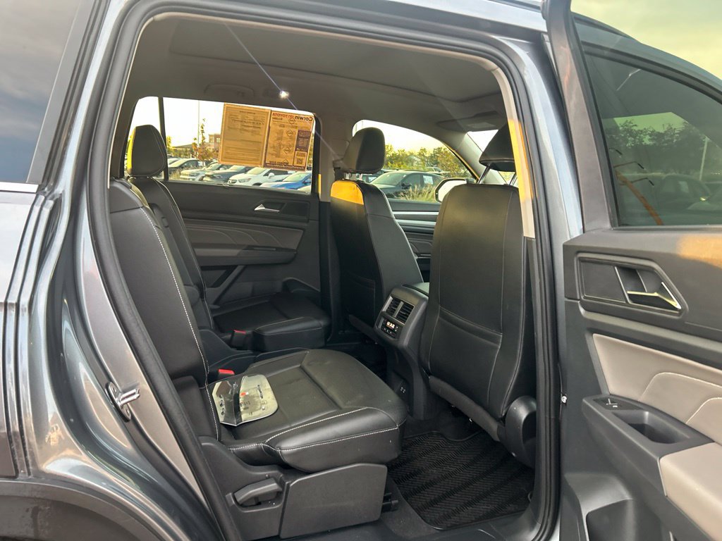 Used 2021 Volkswagen Atlas SE w/ Panoramic Sunroof Package AWD/4WD image 16