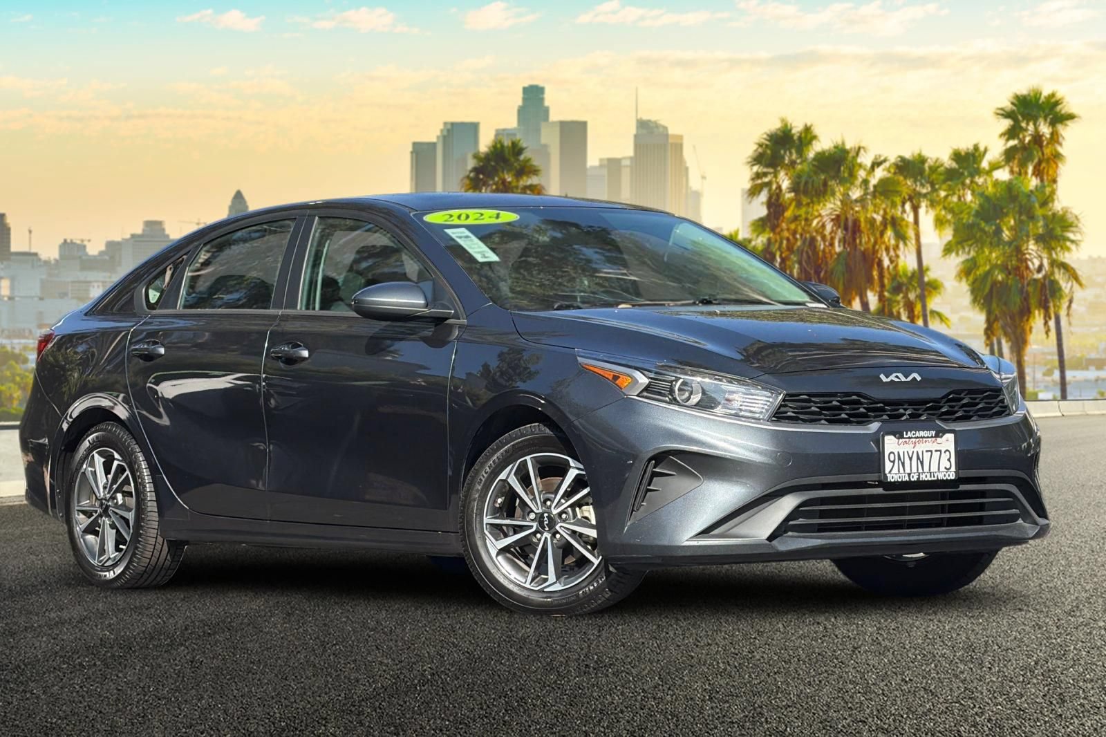 Used 2024 Kia Forte LXS FWD video 2