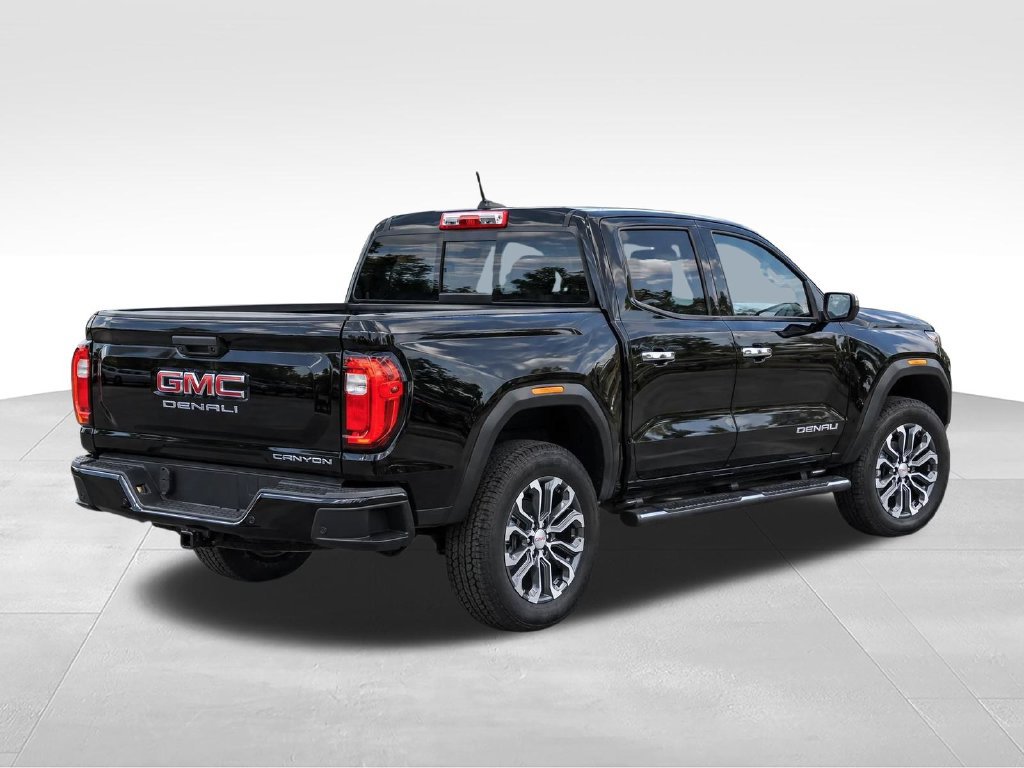 New 2026 GMC Canyon Denali AWD/4WD image 3