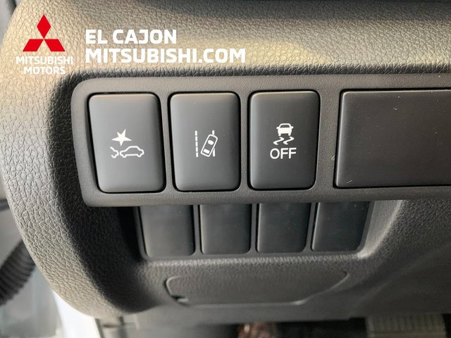 New 2026 Mitsubishi Eclipse Cross LE image 12