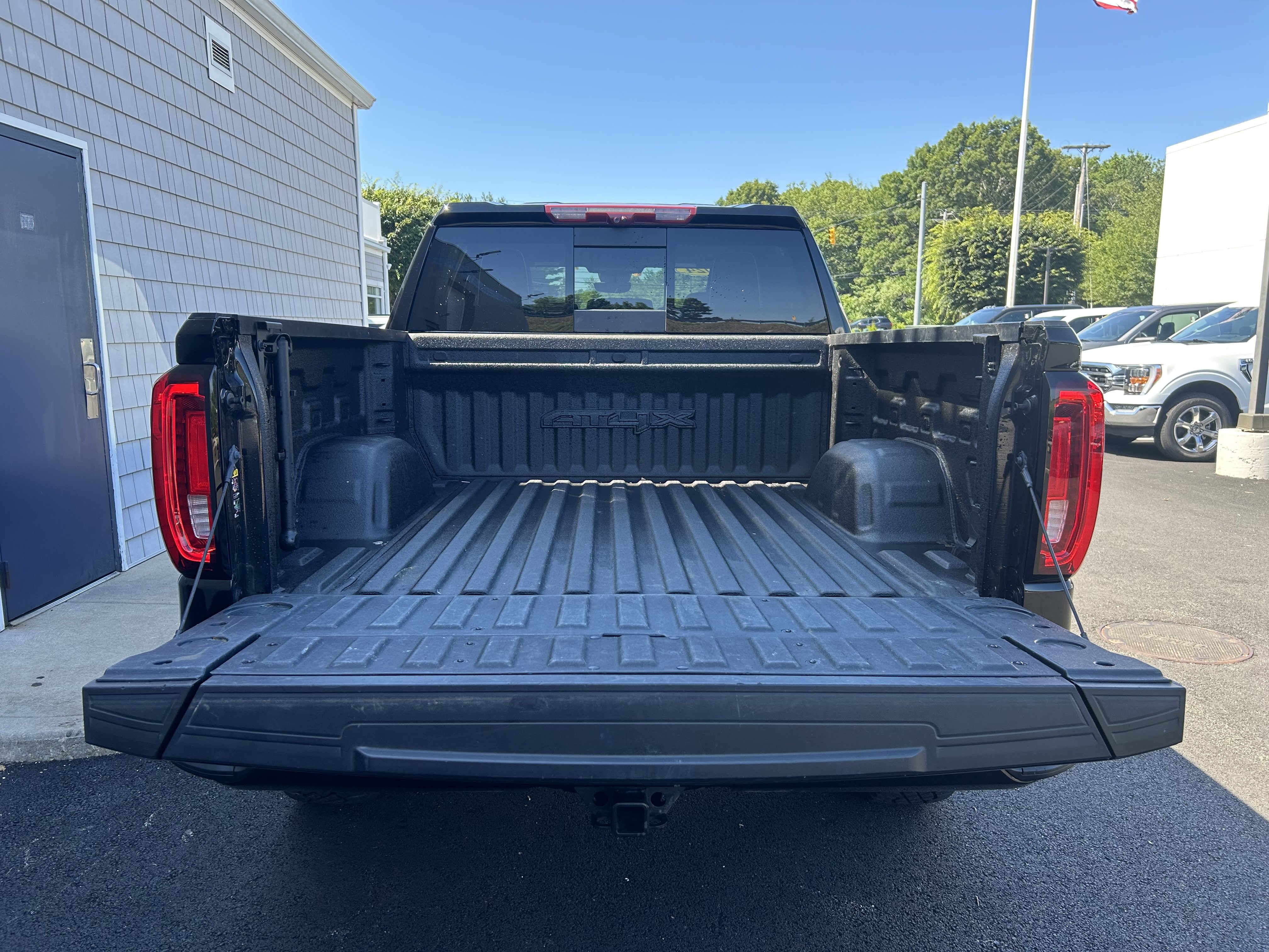 Used 2024 GMC Sierra 1500 AT4X AWD/4WD image 7