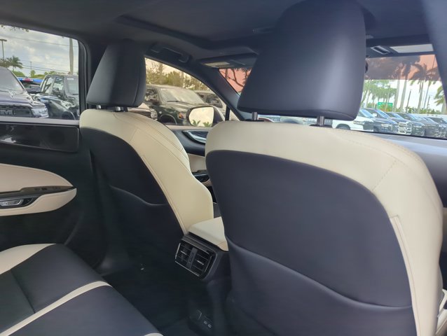 Used 2024 Lexus NX 250 FWD w/ Towing Package (2000 Lbs) image 22